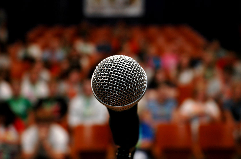 Mau Jadi Public Speaker Handal? Gunakan 5 Tips Public Speaking ini 1