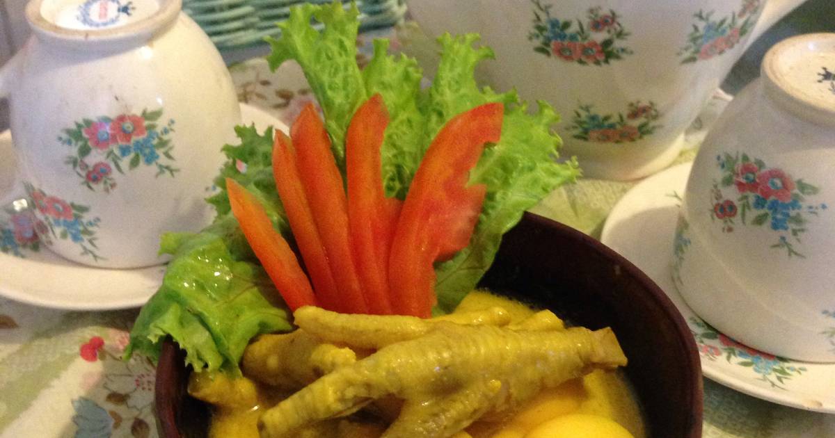 Resep Sop Ceker Ayam Kuah Kuning Segar dan Lezat 1