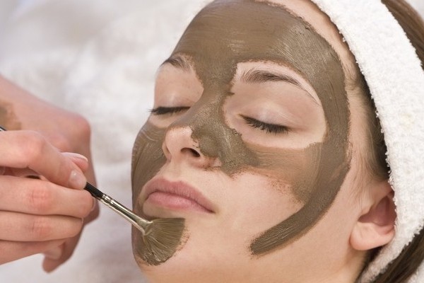 manfaat masker lumpur bagi kulit wajah